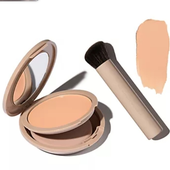 No Makeup Makeup 4-in-1 Foundation with Brush Shade MEDIUM Full Size NWT